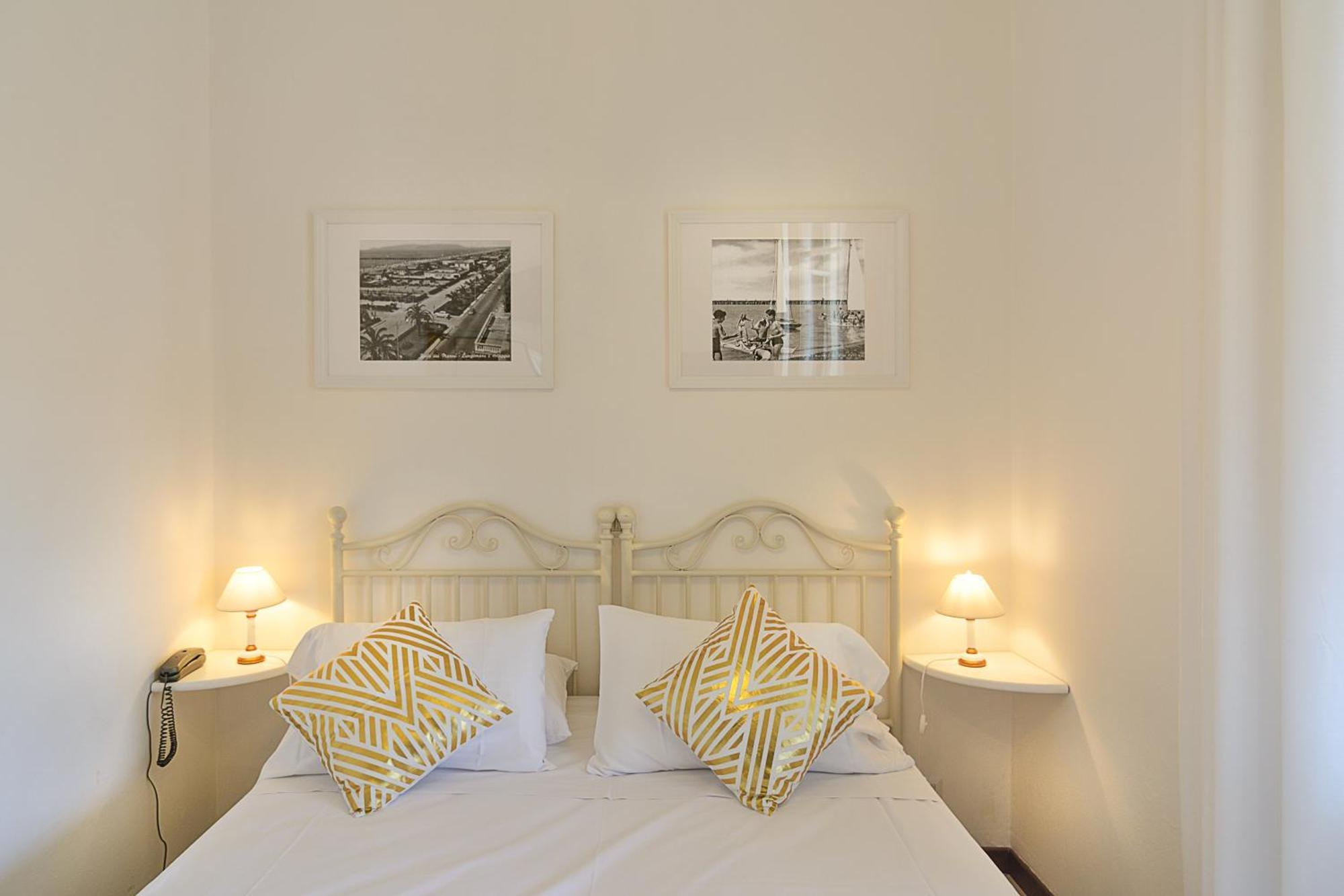 Hotel La Pineta Al Mare Форте дей Марми Екстериор снимка
